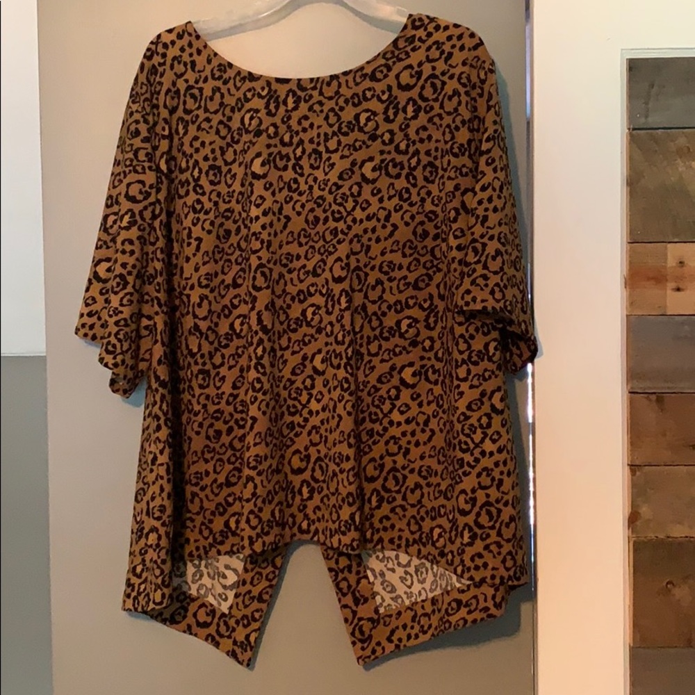 Cheetah print top
